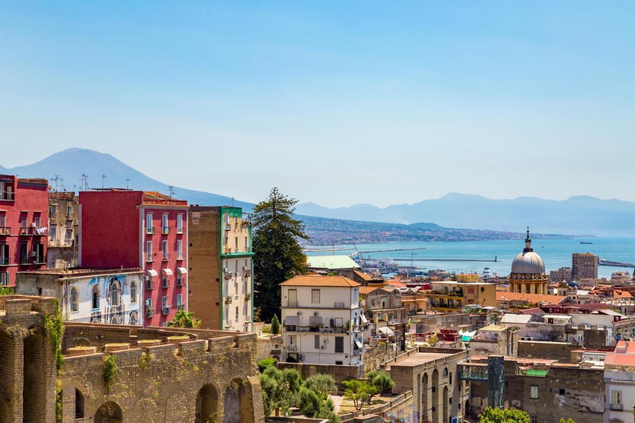 Montemiletto A Panoramic Nest By Napoliapartments Neapel